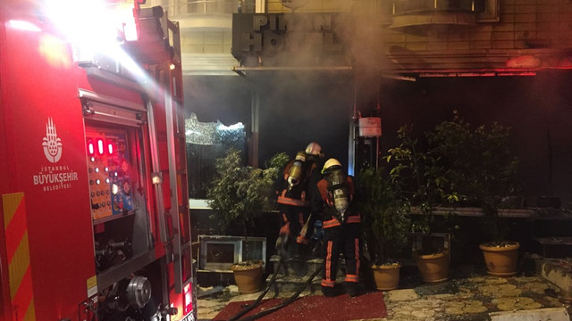 Fatih'te otelde yangın