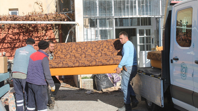 FETÖ'nün yurt ve evlerindeki eşyalar ihtiyaç sahiplerine dağıtıldı
