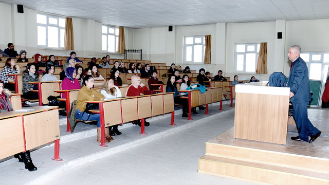 Gönüllü öğrenciler, EYOF'a hazırlanıyor