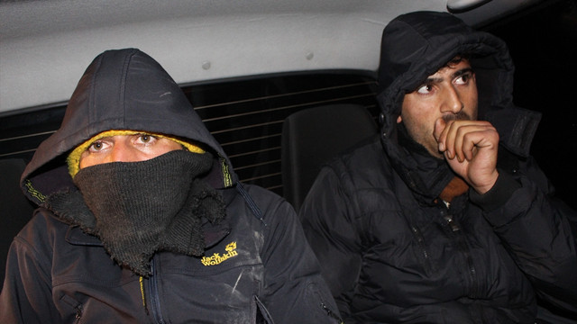 Hakkari'de yaylada mahsur kalan iki kardeş kurtarıldı