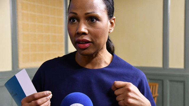 Halep katliamı İsveçli bakanı ağlattı