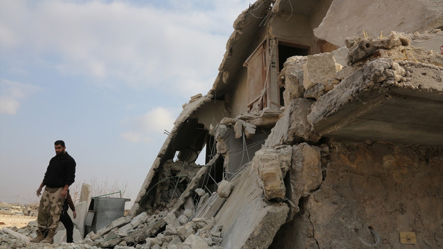 Halep'in batısındaki Etarib ilçesine saldırı