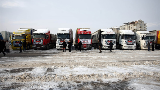 Halep'te İnsanlık Ölmesin kampanyası