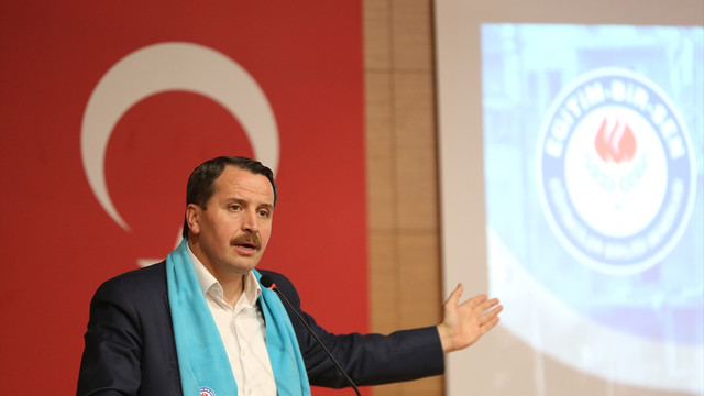 Halep'te İnsanlık Ölüyor, Yetimler Gülerse Dünya Güler konferansı