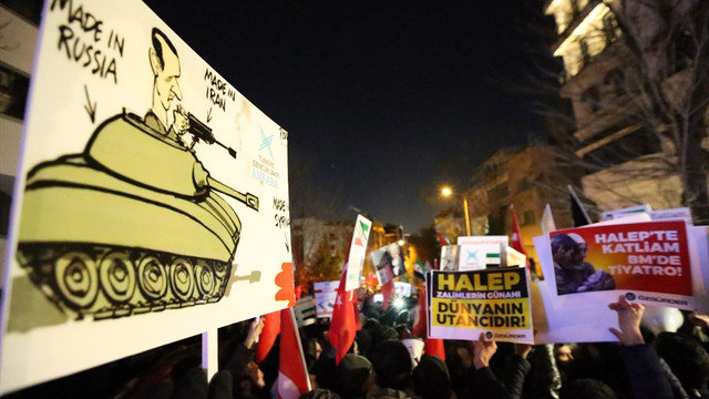 Halep'te sivillere yönelik saldırılara tepkiler