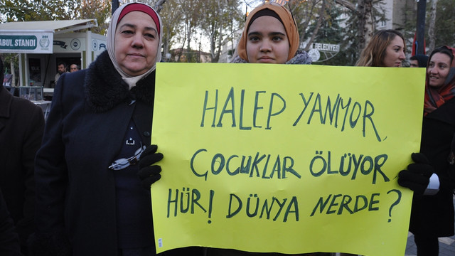 Halep'teki sivillere yönelik saldırılara tepkiler