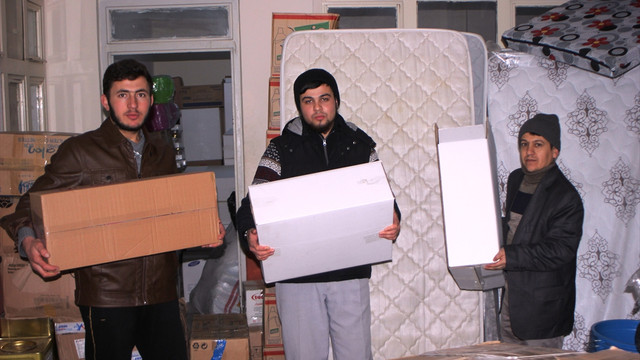 Halep'ten tahliye edilenlere yönelik yardımlar