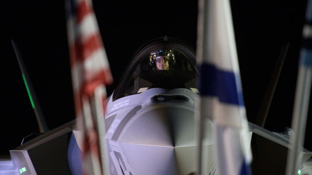 İsrail ilk parti F35 savaş uçaklarını teslim aldı