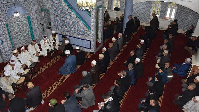 İstanbul'da şehit olanlar ve Halep'te yaşamını yitirenler için mevlit