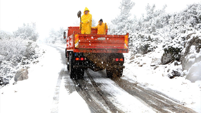 İzmir'de kar yağışı