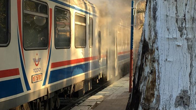 İzmir'de yolcu treninde yangın