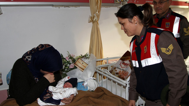 Kaçarken yakalanan Filistinli, Fethiye'de doğum yaptı