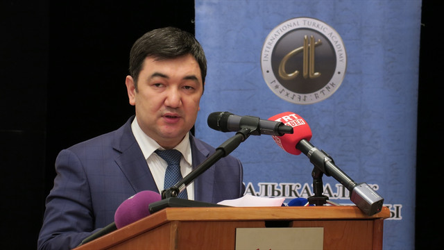 Kazakistan'da Haydar Aliyev'i anma konferansı