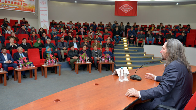 Kumluca'da Ayın Söyleşisi etkinliği