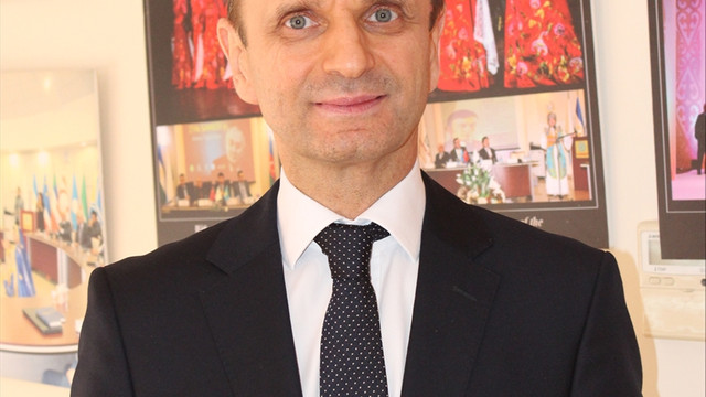 Makedon halkıyla Türk halkı kardeştir