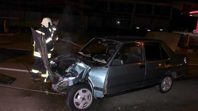 Manisa'da trafik kazası: 2 yaralı