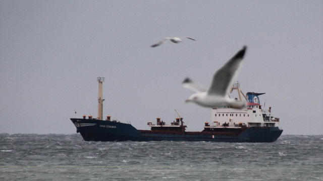 Marmara Denizi'nde ulaşıma poyraz engeli