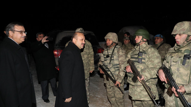 Milli Savunma Bakanı Işık Şırnak'ta