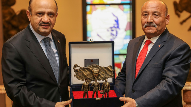 Milli Savunma Bakanı Işık'ın kabulü