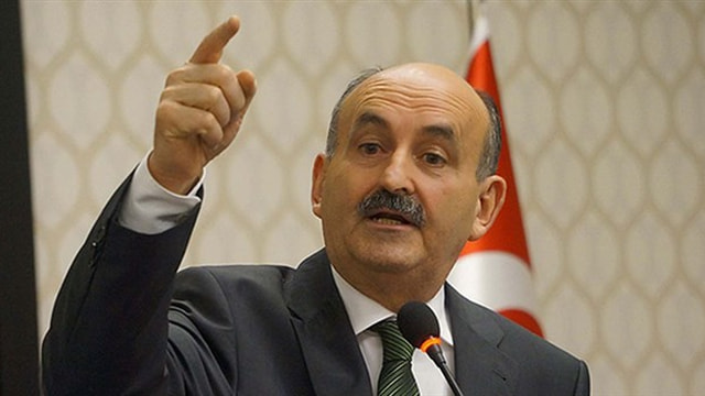 Çalışma Bakanı Müezzinoğlu: Bu ülkenin en büyük külhanbeyi Atatürktür