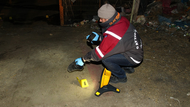 Nikahsız yaşadığı kadını baltayla yaraladığı iddiası