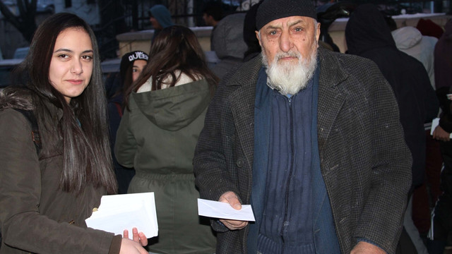 Öğretmen ve öğrencilerden Halep için bir dua projesi