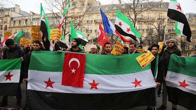 Paris'te Halep protestosu