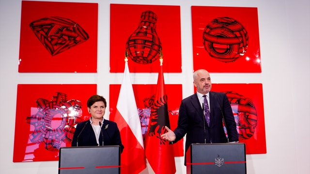 Polonya Başbakanı Szydlo Arnavutluk’ta