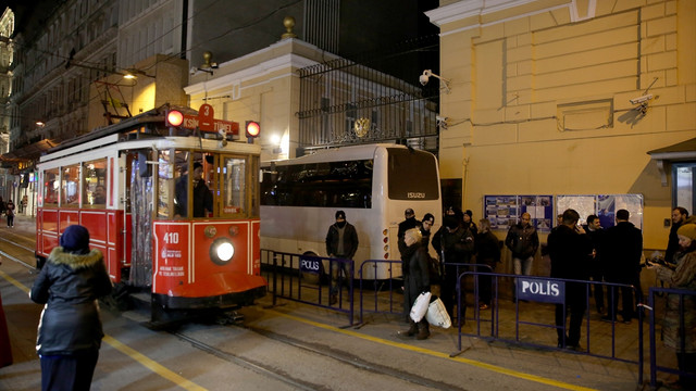 Rus Büyükelçi Karlov'un silahlı saldırı sonucu öldürülmesi