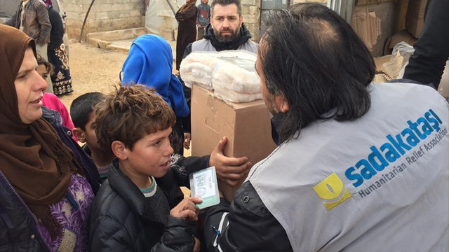 Sadakataşı Derneğinden Halepli ailelere insani yardım