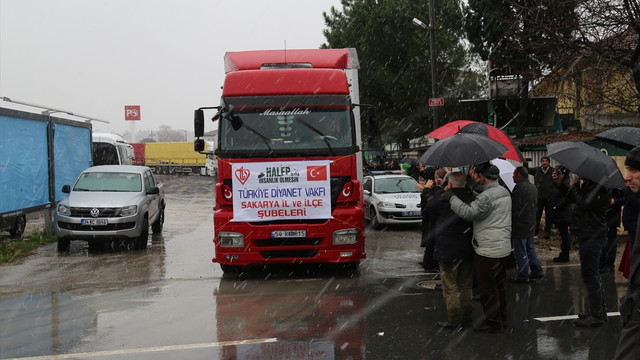 Sakarya'dan Haleplilere 21 tır yardım