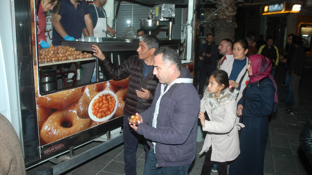 Şehit polisler için mevlit okutup lokma döktüler