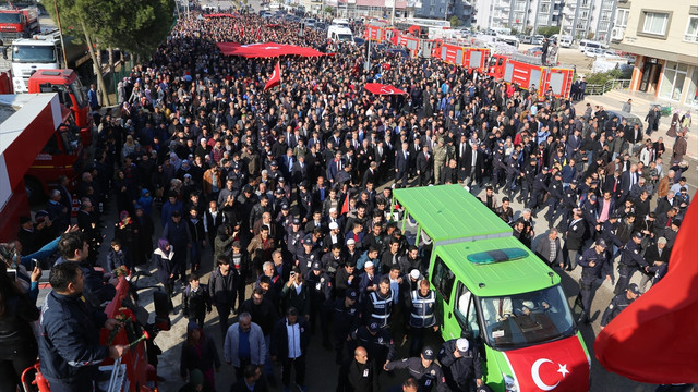 Şehitlerimizi uğurluyoruz