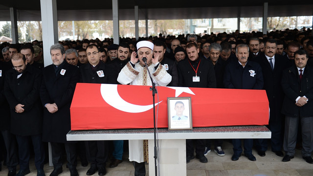 Şehitlerimizi uğurluyoruz