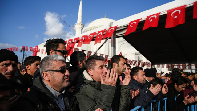 Şehitlerimizi uğurluyoruz