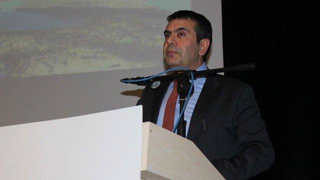 Sorunlar ve Sorumluluklarımız konferansı