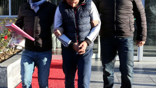 Su ve elektrik sayacına esrar saklayan zanlı tutuklandı