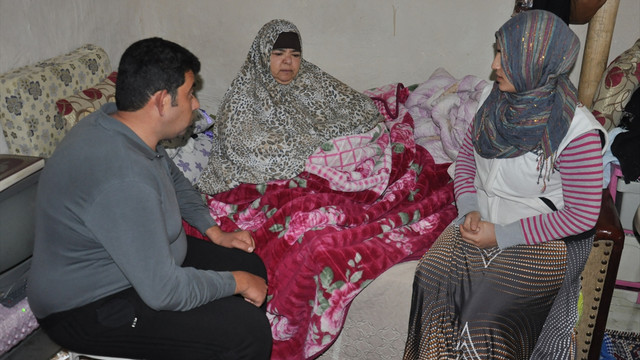 Suriyeli obez kadın tedavi edilmeyi bekliyor