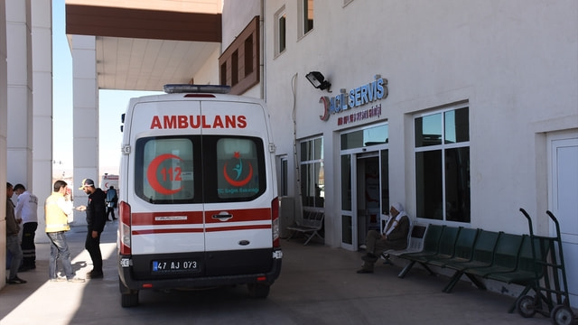 Mardinde teröristlerin tuzakladığı bomba patladı: 3 yaralı