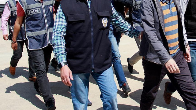 Diyarbakır’da adliyelere FETÖ operasyonu: 36 kişi gözaltında