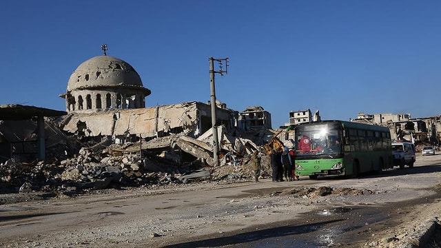 Halepte rejim yanlısı teröristler konvoydaki 14 sivili öldürdü