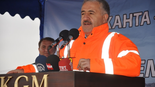 Ulaştırma Denizcilik ve Haberleşme Bakanı Arslan: