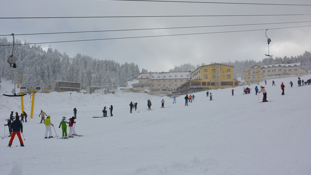 Uludağ'da kar kalınlığı 1 metreyi geçti