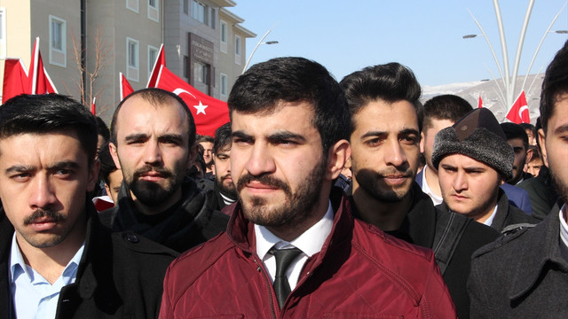 Üniversite öğrencilerinden teröre lanet yürüyüşü