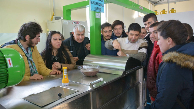 Üniversiteden akademik zeytinyağı