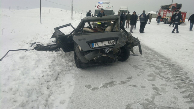 Van'da trafik kazası: 1 ölü, 11 yaralı