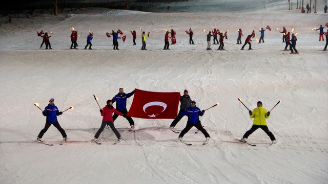 Yıldız Dağı'nda gece kayağı keyfi