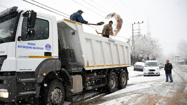 Yolları açtırmak için asılsız ihbarda bulundular
