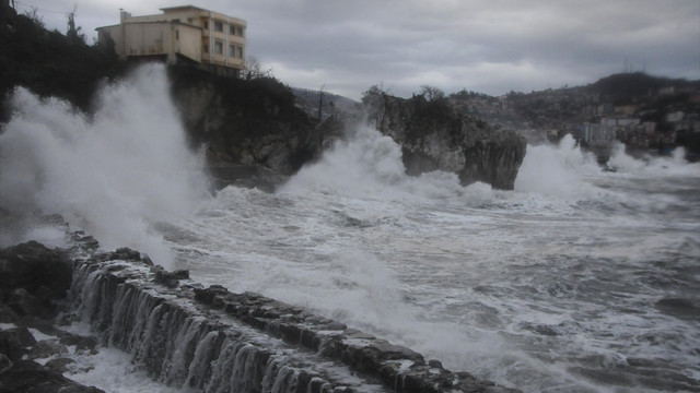 Zonguldak'ta fırtına