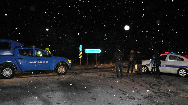 Zonguldak'ta kar ulaşımı aksattı